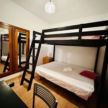 Punta Me Rooms Near The Gran Via Madrid Kültér fotó