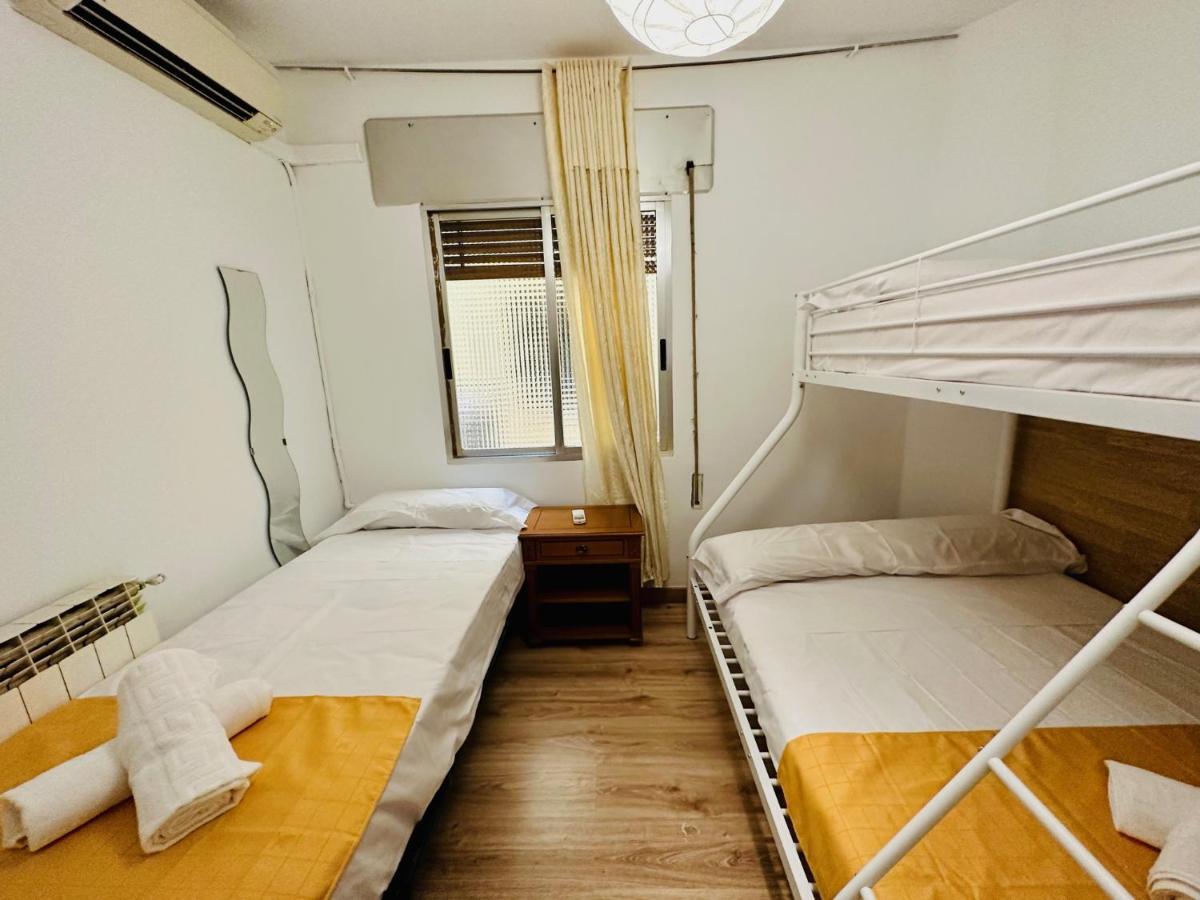Punta Me Rooms Near The Gran Via Madrid Kültér fotó