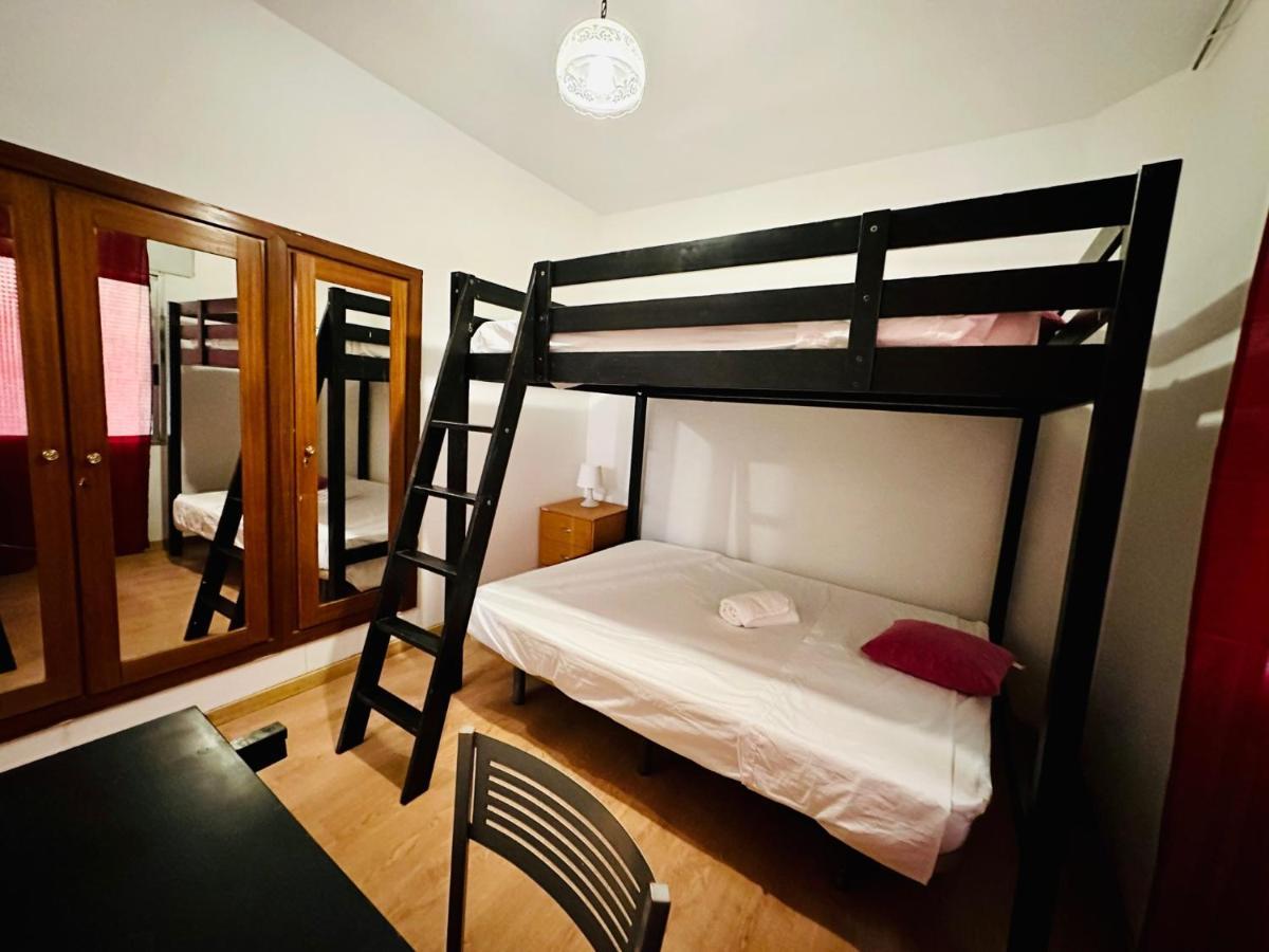 Punta Me Rooms Near The Gran Via Madrid Kültér fotó
